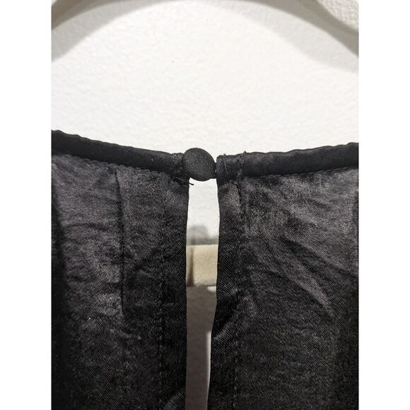 New! Steve Madden Crinkle Satin Sleeveless Cowl Neck Cargo Jumpsuit, M - Picture 12 of 16